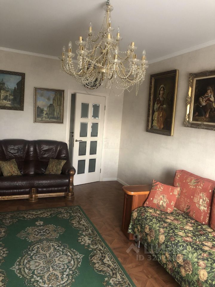 Продажа 3-комн квартиры на вторичном рынке пос. Горки-10, 33к1