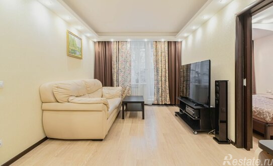 Продажа 2-комн квартиры на вторичном рынке Новоизмайловский проспект,  д. 44 к4