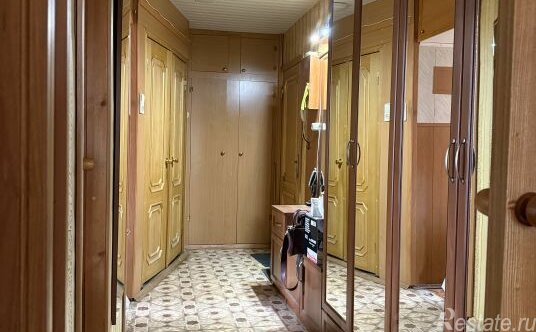 Продажа 2-комн квартиры на вторичном рынке улица Белы Куна