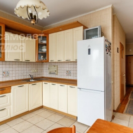 Продажа 2-комн квартиры на вторичном рынке ул Соловьиная Роща,  д. 3,  к. 1