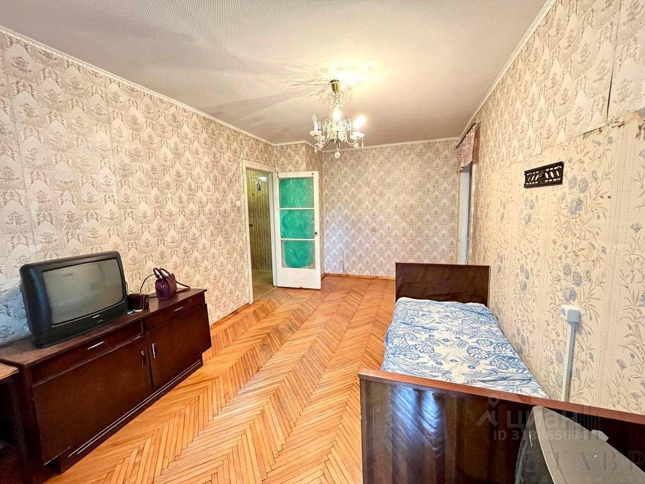 Продажа 3-комн квартиры на вторичном рынке Красное Село, Гвардейская улица, 6к2