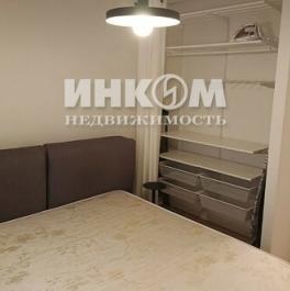 Аренда 3-комн квартиры на вторичном рынке ул Матвеевская,  д. 10,  к. 4