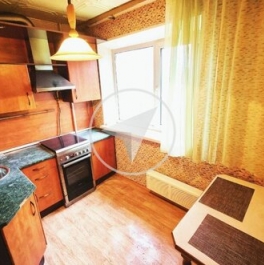 Продажа 3-комн квартиры на вторичном рынке Лодочная улица,  д. 31 к4