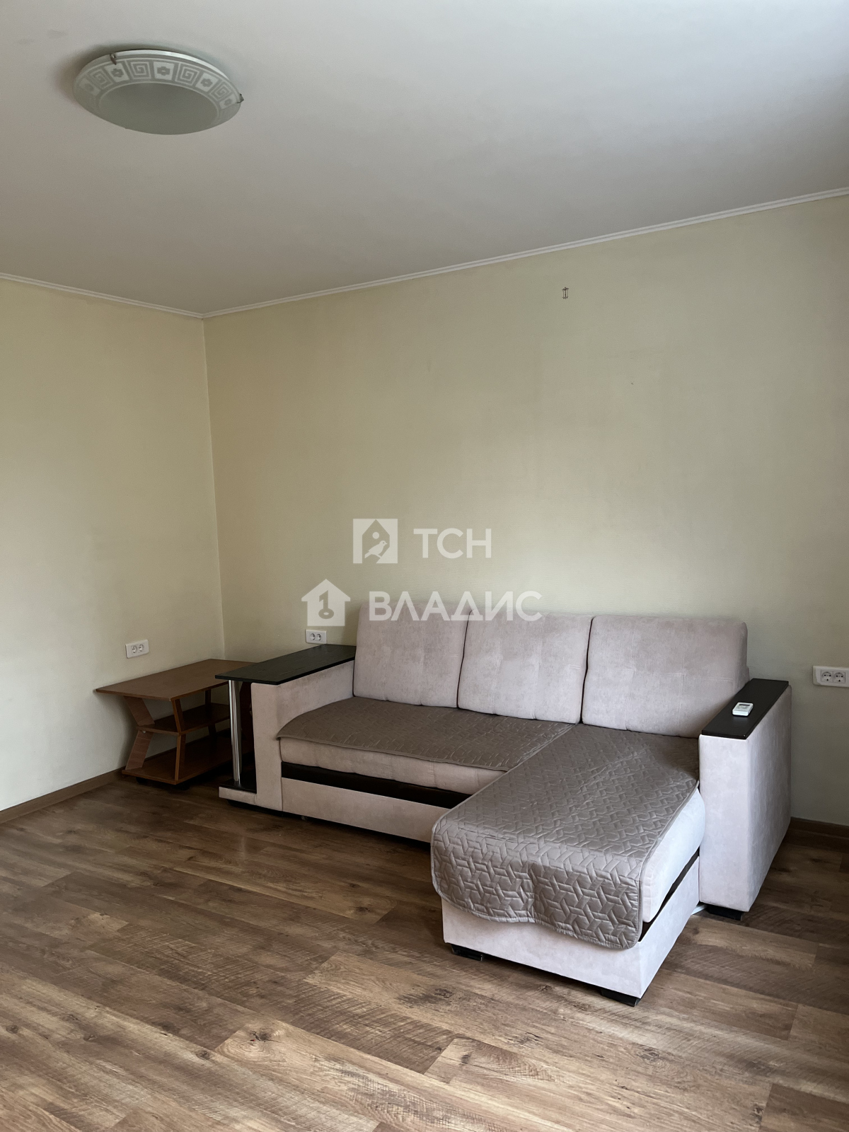 Аренда 2-комн квартиры на вторичном рынке посёлок городского типа Свердловский, улица Народного Ополчения, 2