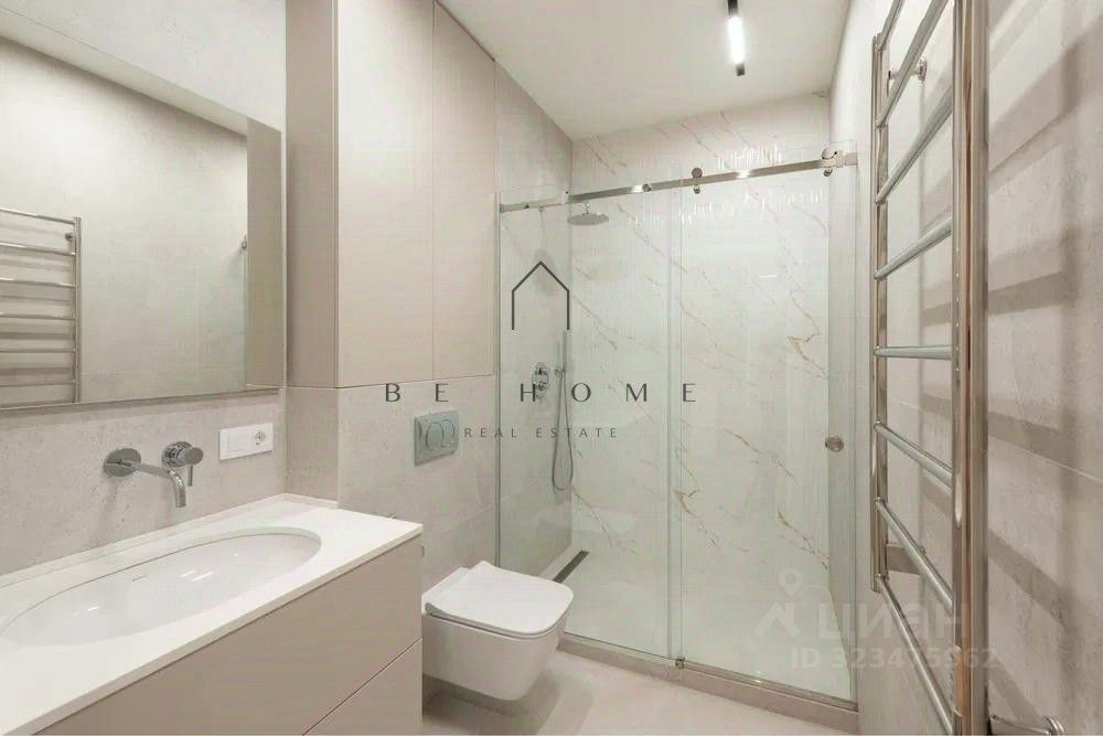 Аренда 3-комн квартиры на вторичном рынке набережная Воскресенская, 32