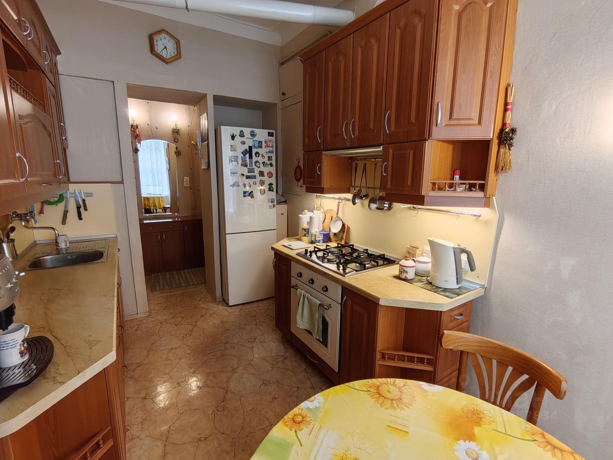 Аренда 2-комн квартиры на вторичном рынке проспект Большой Петроградской стороны, 38-40