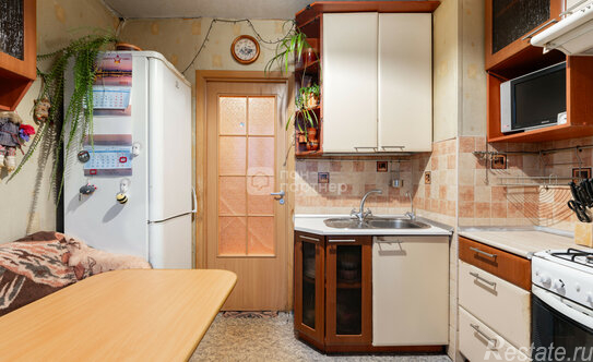 Продажа 2-комн квартиры на вторичном рынке Будапештская ул,  д. 88,  к. 1