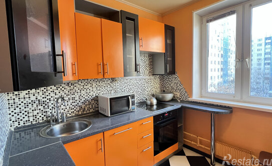 Продажа 3-комн квартиры на вторичном рынке Королев г, Космонавтов пр-кт,  д. 26