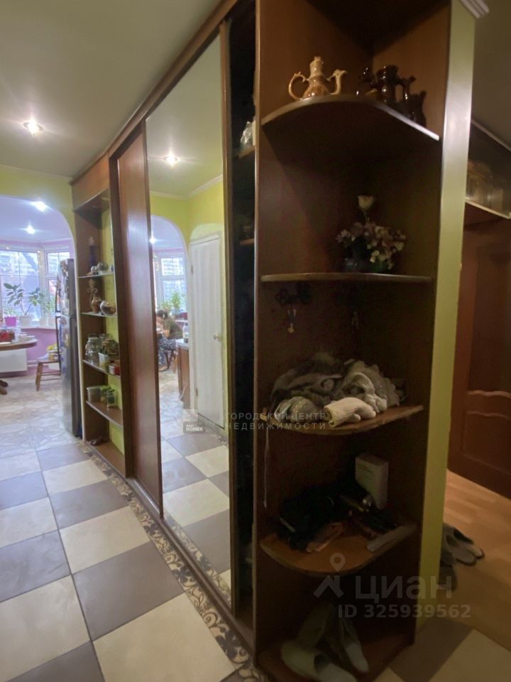 Продажа 3-комн квартиры на вторичном рынке улица Маршала Тухачевского, 33