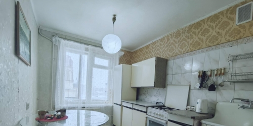 2-комн квартира Бурцева улица,  д. 19