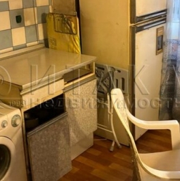 Продажа 1-комн квартиры на вторичном рынке Будапештская улица,  д. 38 к1