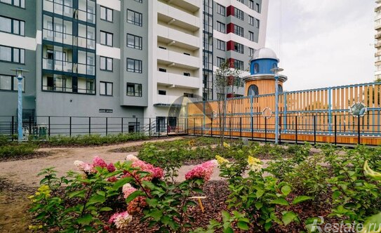 Продажа 2-комн квартиры на вторичном рынке Октябрьская наб,  д. 120 с1