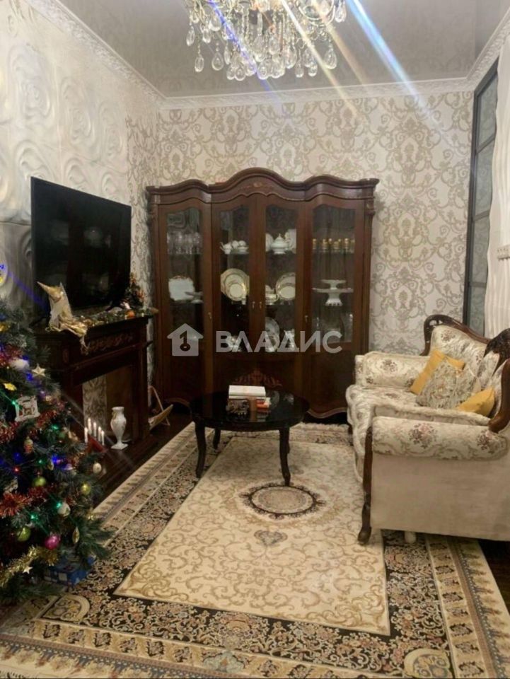 Продажа 2-комн квартиры на вторичном рынке Кучино мкр, Балашиха, улица Соловьева,  д. 5к1