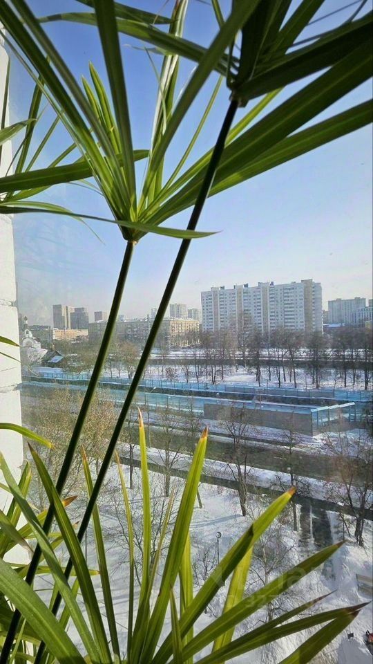 Продажа 2-комн квартиры на вторичном рынке Сеславинская улица, 24