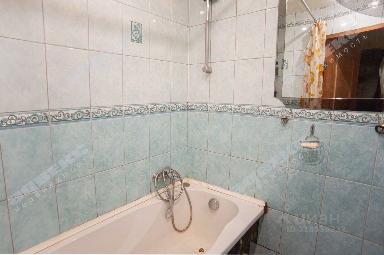 Продажа 3-комн квартиры на вторичном рынке Лужская улица, 14К3