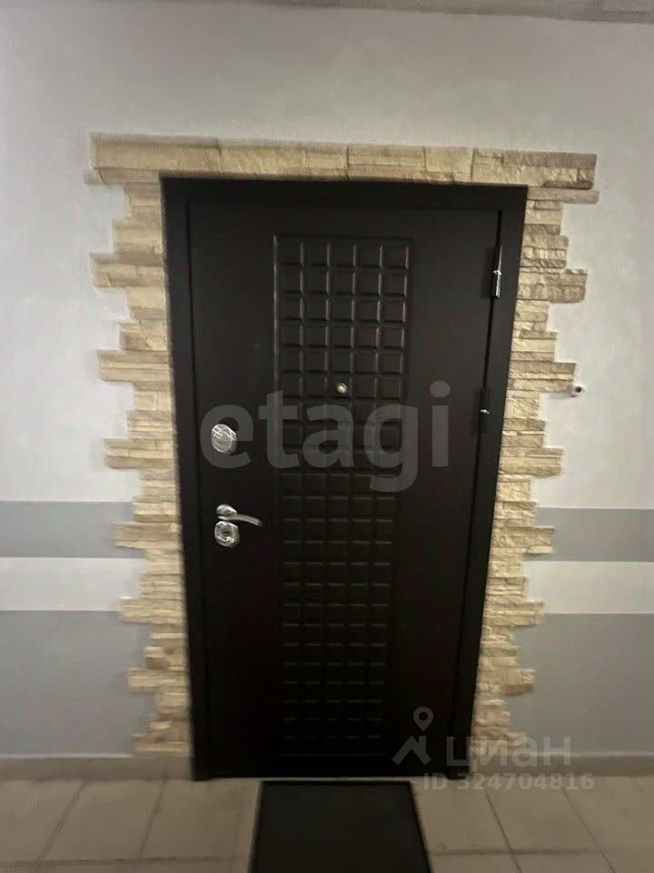 Продажа 2-комн квартиры на вторичном рынке улица Русановская, 11