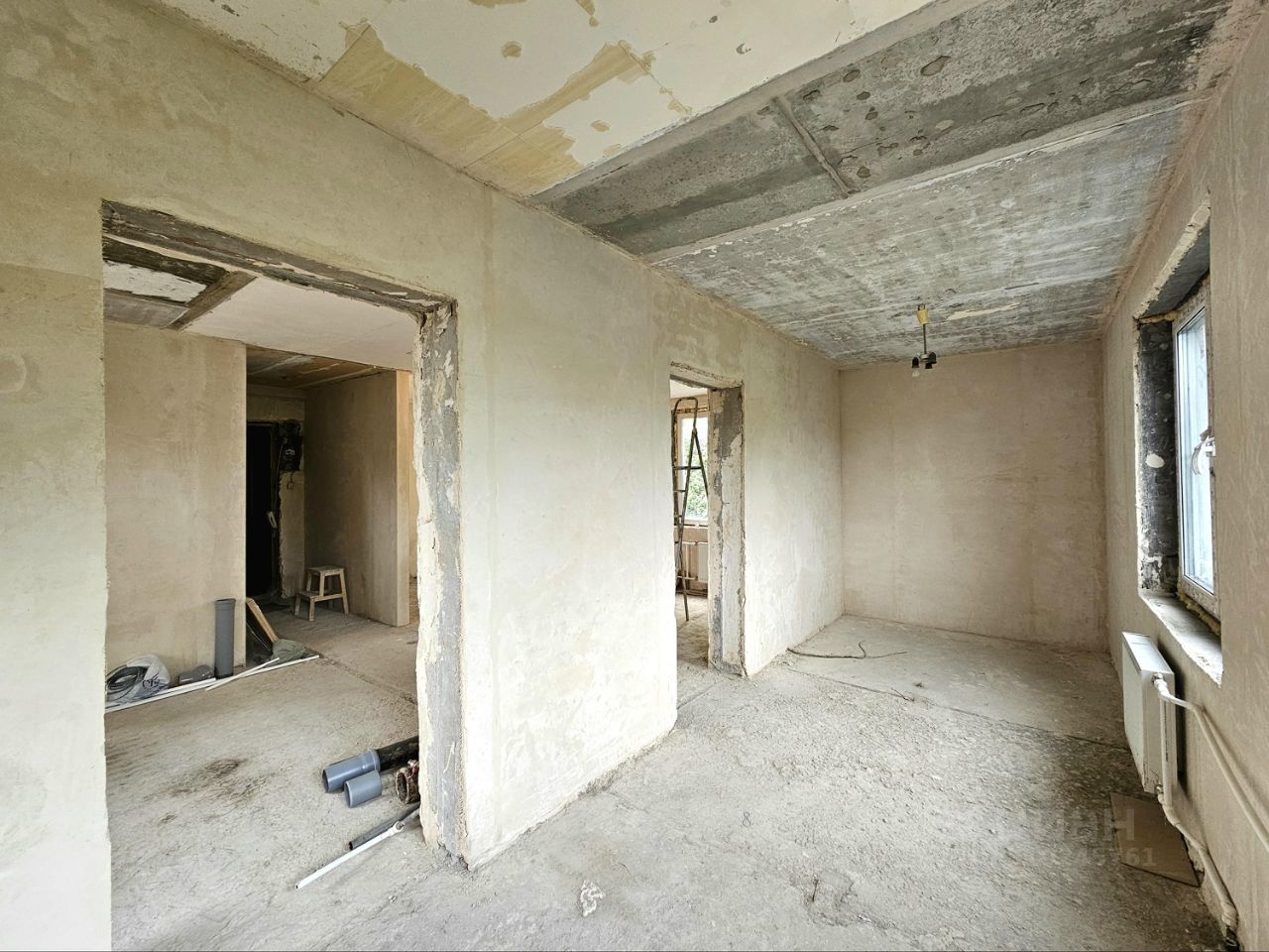 Продажа 3-комн квартиры на вторичном рынке Трамвайный проспект, 21К1