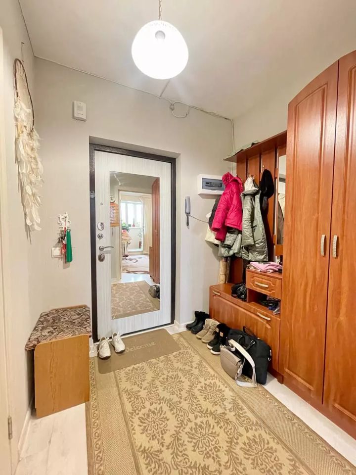 Продажа 1-комн квартиры на вторичном рынке пос. Шушары, проспект Новгородский, 6