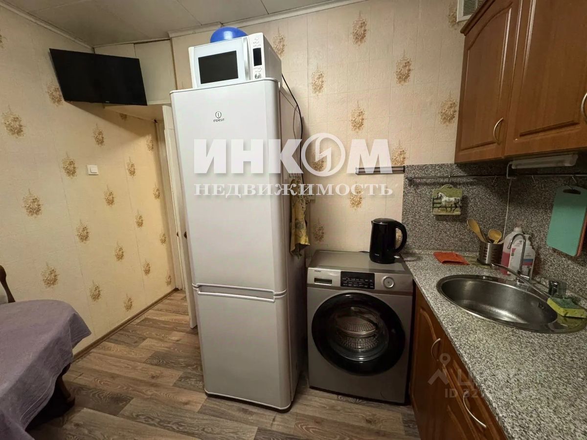 Продажа 2-комн квартиры на вторичном рынке Химки, Юбилейный проспект, 58