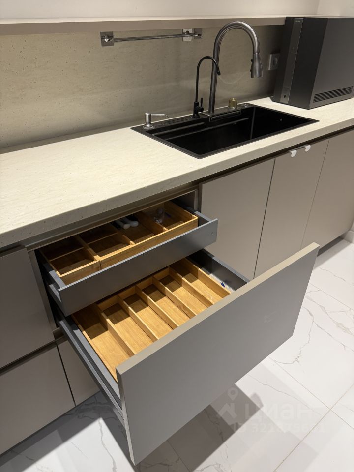 Аренда 3-комн квартиры на вторичном рынке Смоленская набережная, 5/13