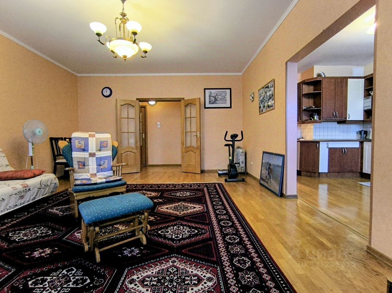 Продажа 3-комн квартиры на вторичном рынке аллея Поликарпова, 2