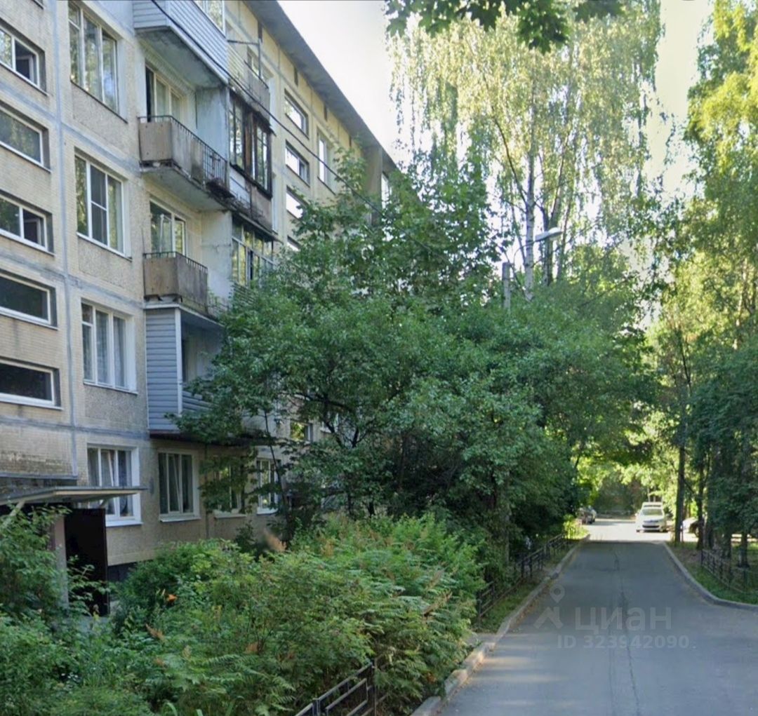 Продажа 2-комн квартиры на вторичном рынке улица Турку, 19К2