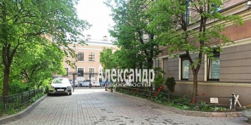 5-комн квартира улица Некрасова,  д. 37/20