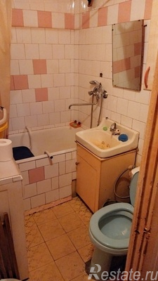 Продажа 3-комн квартиры на вторичном рынке Мечникова пр-кт,  д. 17