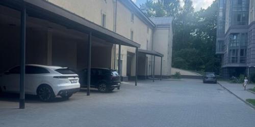 6-комн квартира Энгельса пр-кт,  д. 2