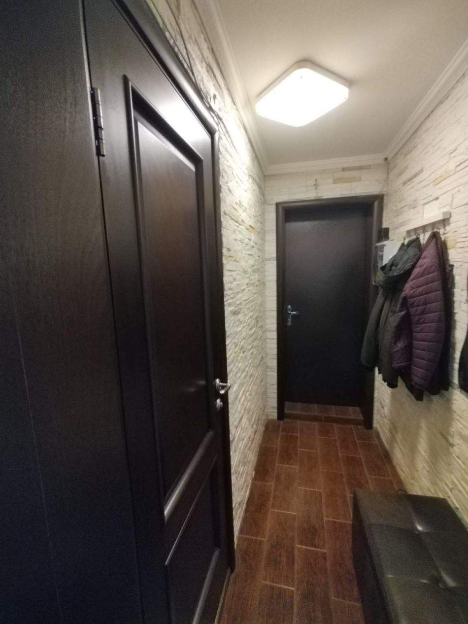 Продажа 2-комн квартиры на вторичном рынке Металлистов проспект,  д. 61,  к. 1