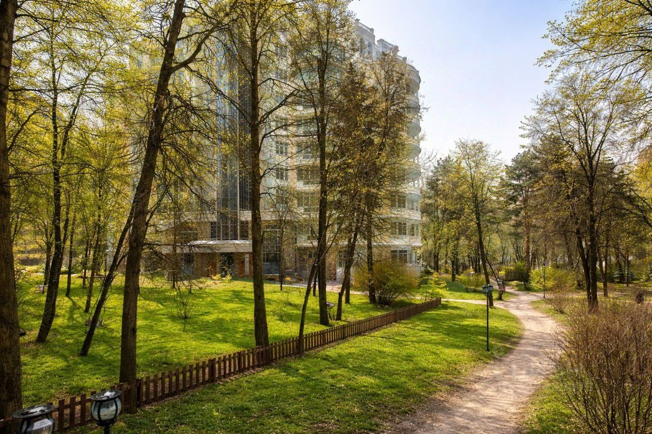 Продажа 5-комн квартиры на вторичном рынке Староволынская улица, 12к2