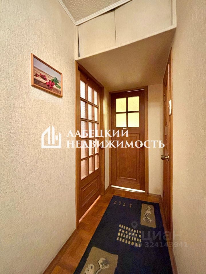 Продажа 2-комн квартиры на вторичном рынке Ракетный бульвар, 15