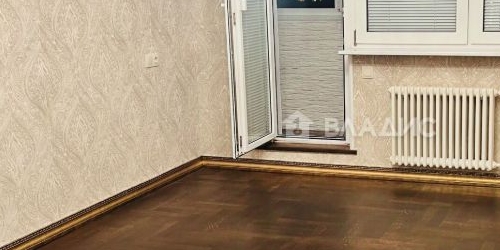 4-комн квартира улица Барышиха, 33