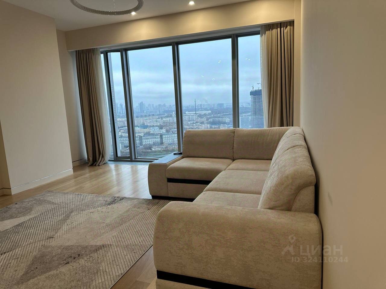 Продажа 2-комн квартиры на вторичном рынке 1-й Красногвардейский проезд, 21с2