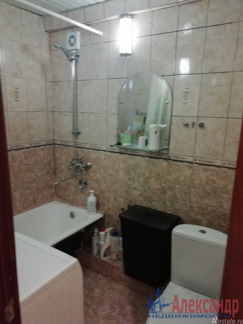 Продажа 3-комн квартиры на вторичном рынке Красных Зорь бул. ,  д. 12