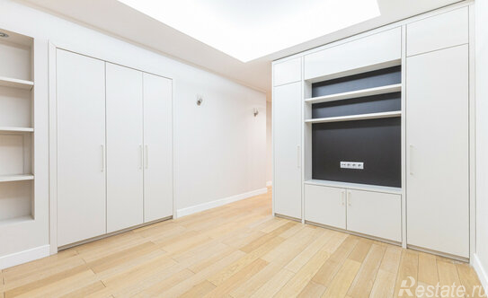 Продажа 5-комн квартиры на вторичном рынке Смоленский 1-й пер,  д. 17