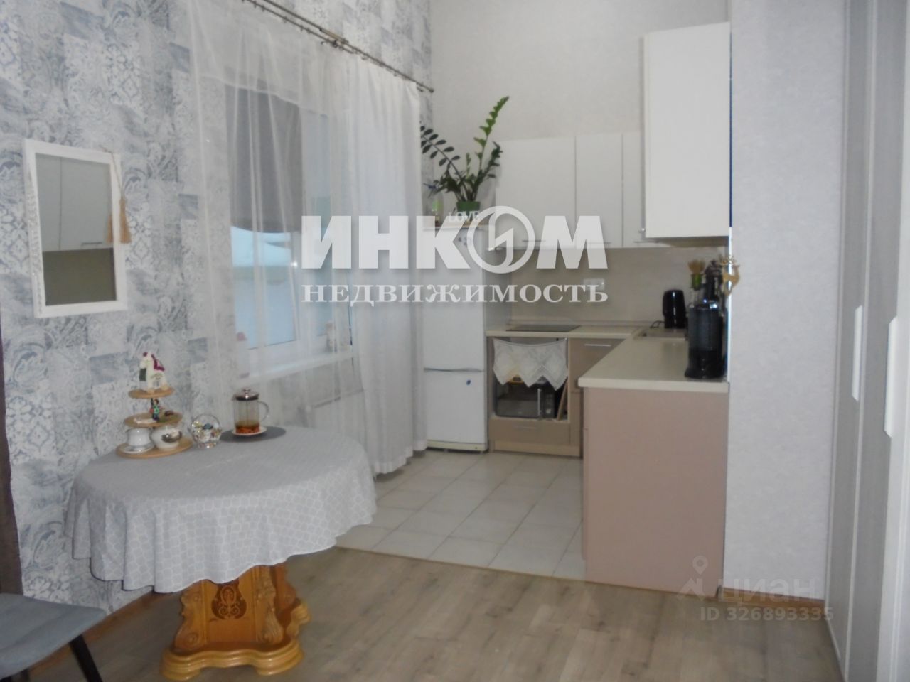 Продажа 2-комн квартиры на вторичном рынке пос. Развилка, проезд Римский, 1