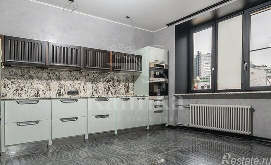 Продажа 5-комн квартиры на вторичном рынке Филипповский переулок