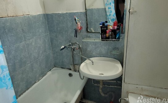 Продажа 1-комн квартиры на вторичном рынке Новопетровская улица,  д. 16