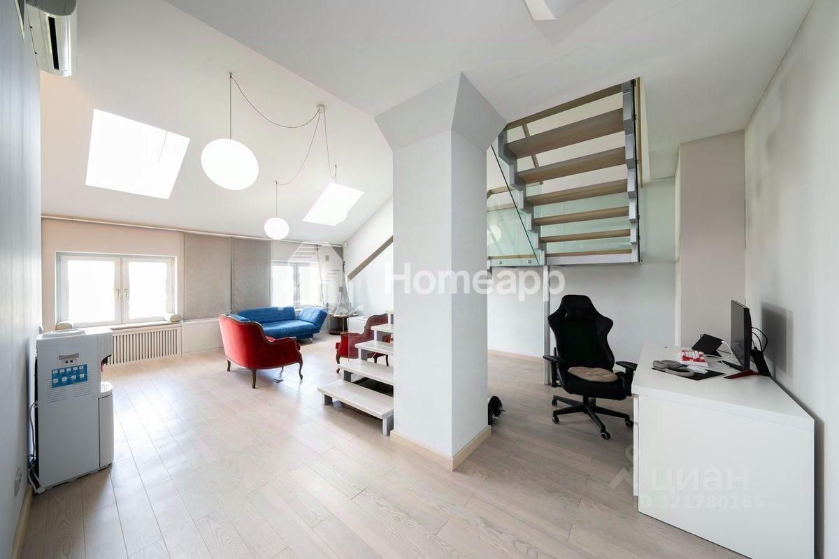 Продажа 4-комн квартиры на вторичном рынке Заречье пгт, улица Университетская, 2