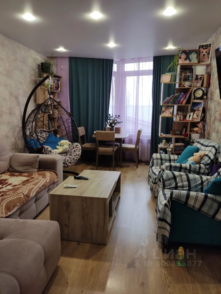 Продажа 3-комн квартиры на вторичном рынке д. Малое Карлино, 24