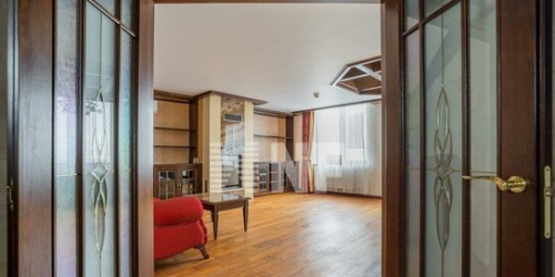 3-комн квартира Песочная улица,  д. 6