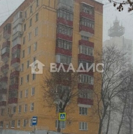 Продажа 2-комн квартиры на вторичном рынке Енисейская улица,  д. 8