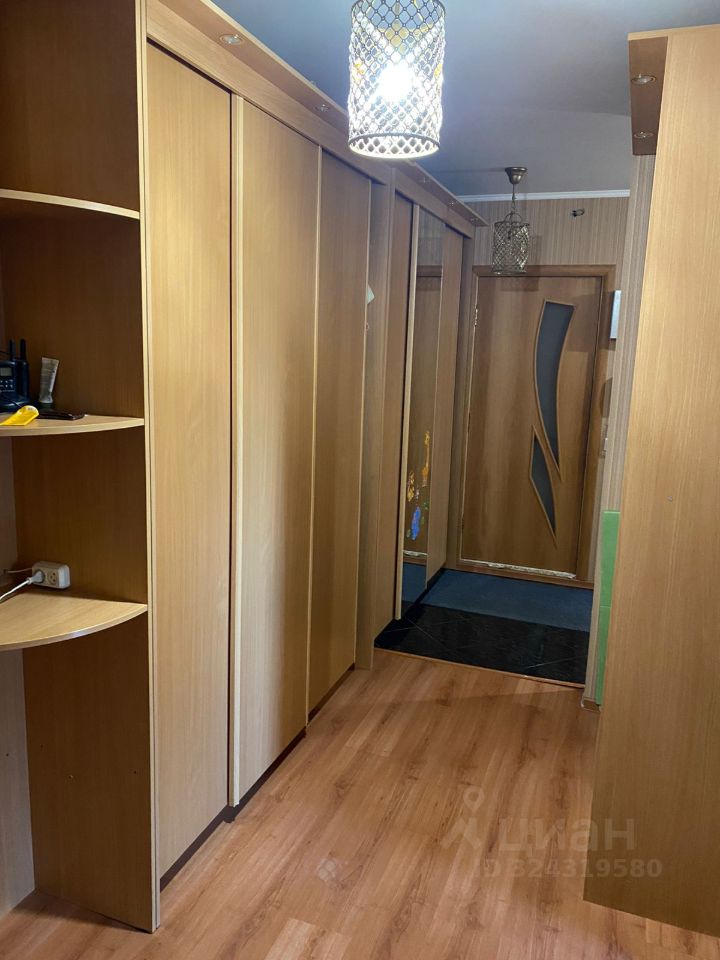 Аренда 3-комн квартиры на вторичном рынке Королев, проспект Космонавтов, 27а