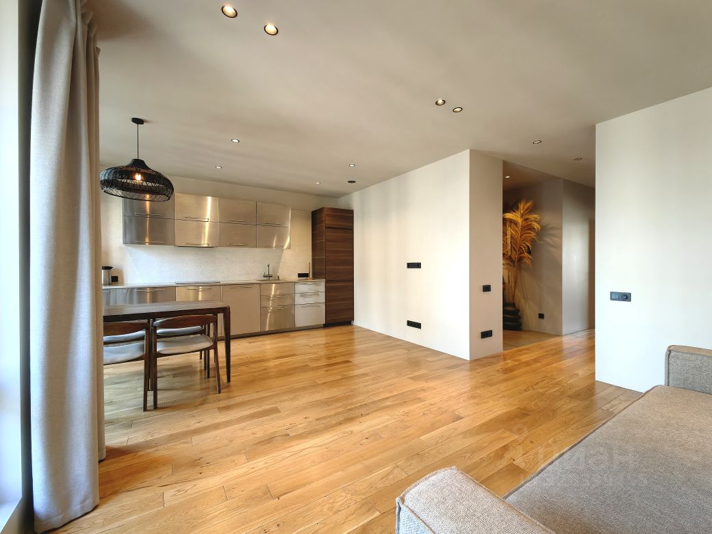 Продажа 2-комн квартиры на вторичном рынке Лиговский проспект, 232