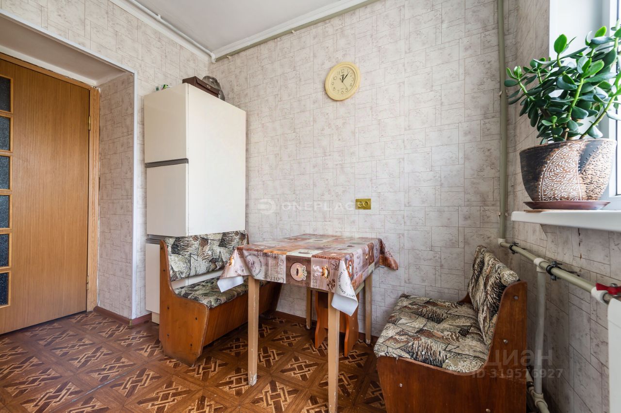 Продажа 3-комн квартиры на вторичном рынке Серебристый бульвар, 15