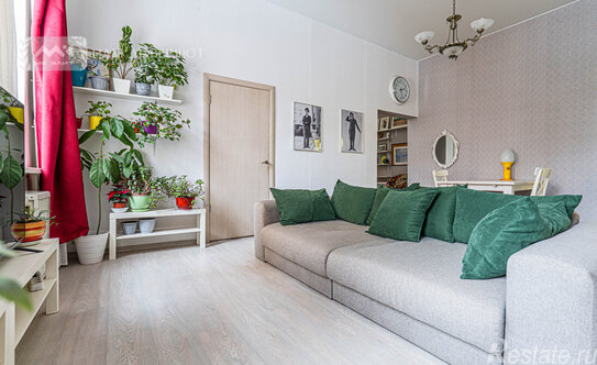 Продажа 3-комн квартиры на вторичном рынке пер Джамбула,  д. 5