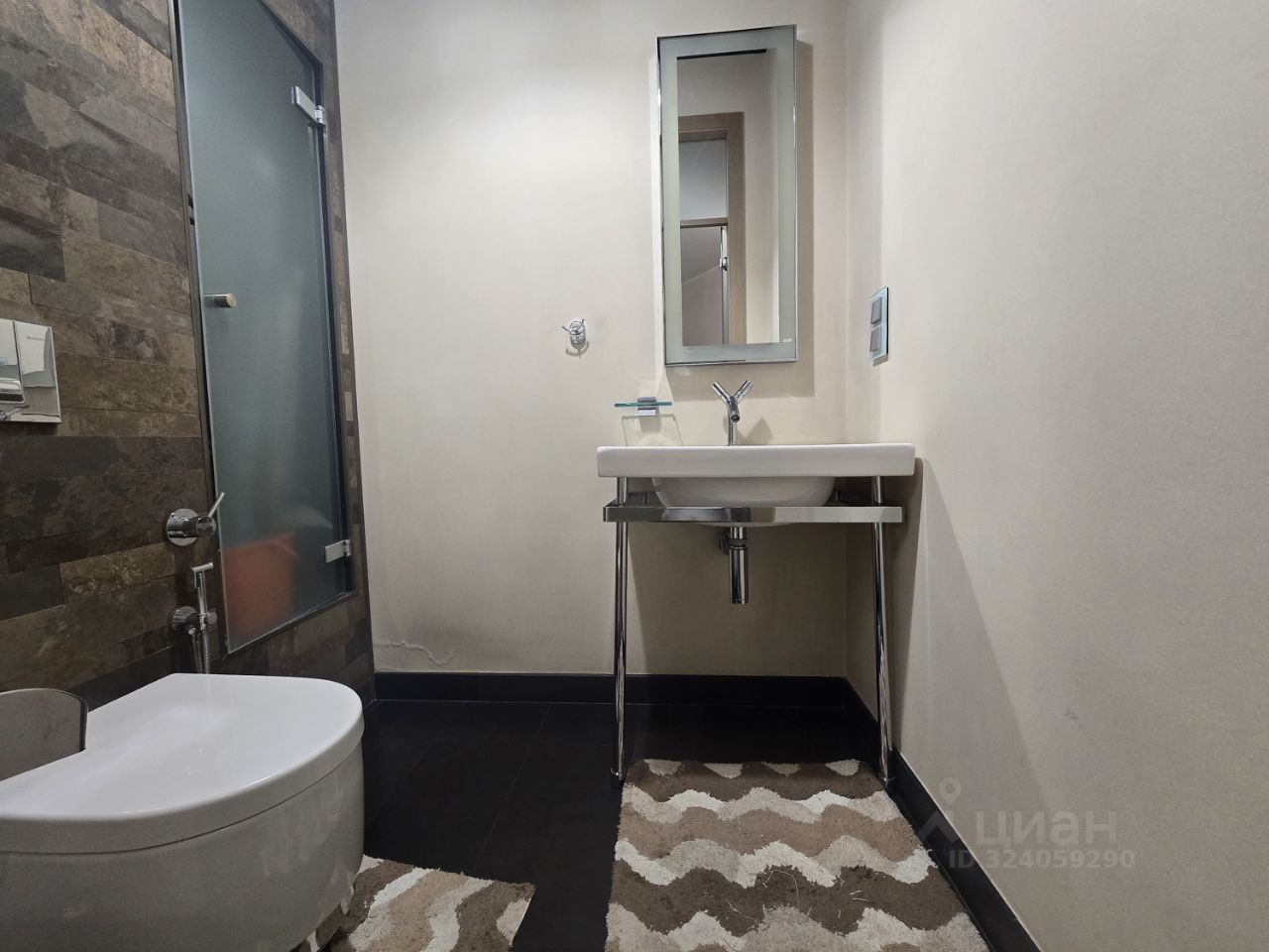 Аренда 3-комн квартиры на вторичном рынке Нежинская улица, 8К4