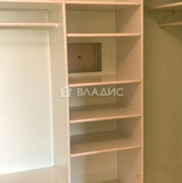 Продажа 4-комн квартиры на вторичном рынке Просвещения пр-кт,  д. 14,  к. 4