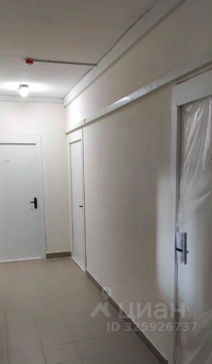 Продажа 1-комн квартиры на вторичном рынке д. Островцы, улица Летчика Волчкова, 1